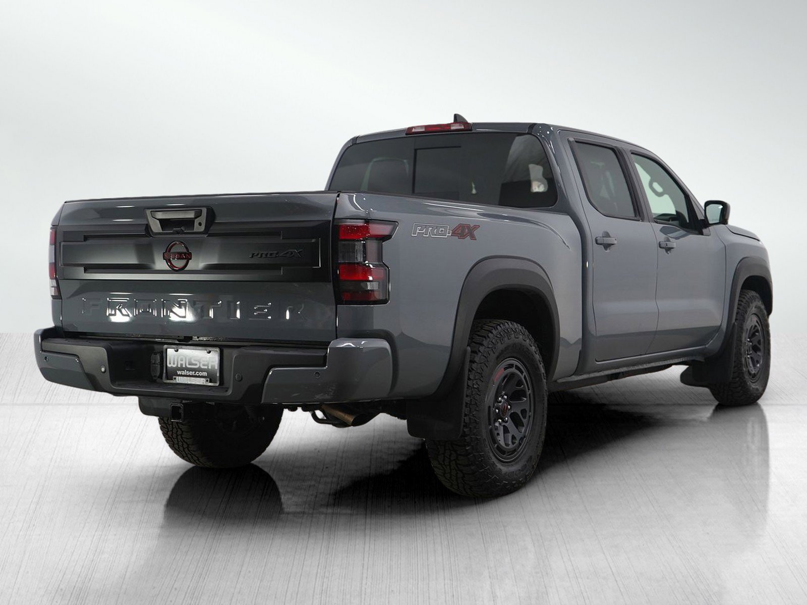 Used 2025 Nissan Frontier PRO-4X w/ Pro Premium Package image 5