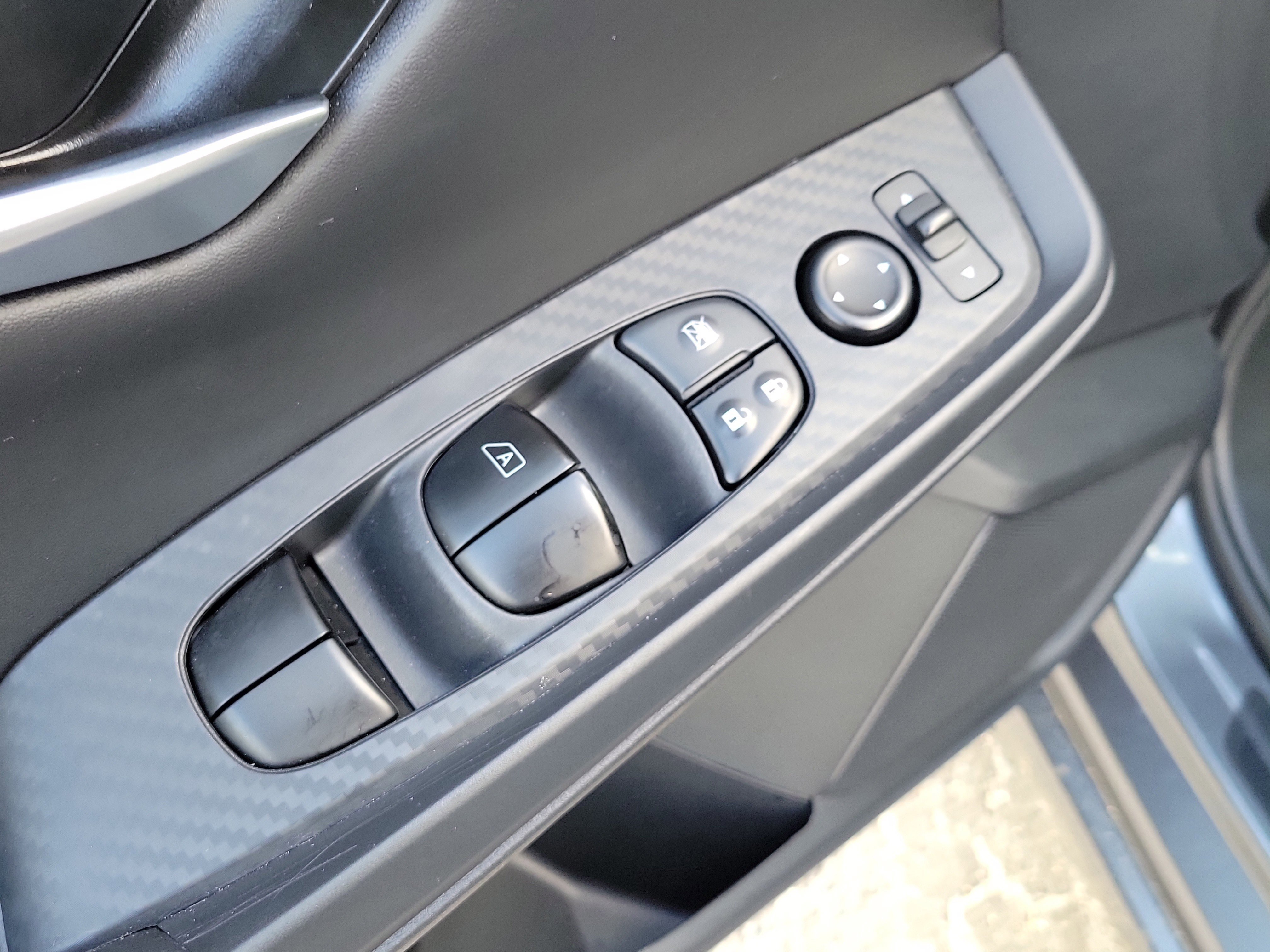 Certified 2025 Nissan Sentra SV w/ All-Weather Package FWD image 17