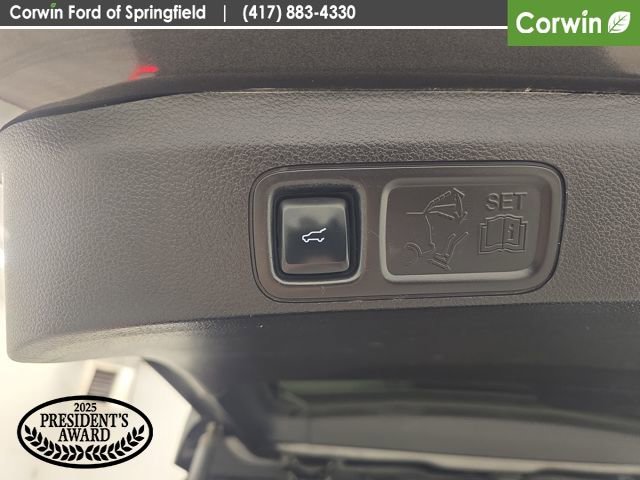 Used 2018 Ford Expedition Max Platinum image 19