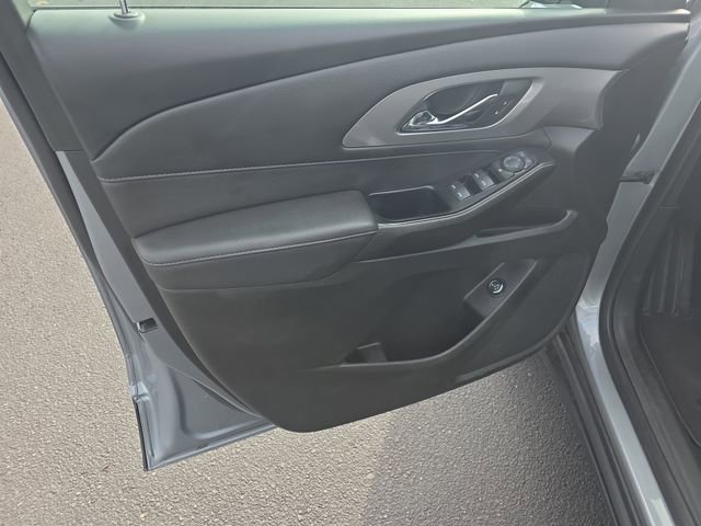 Used 2023 Chevrolet Traverse LT AWD/4WD image 11