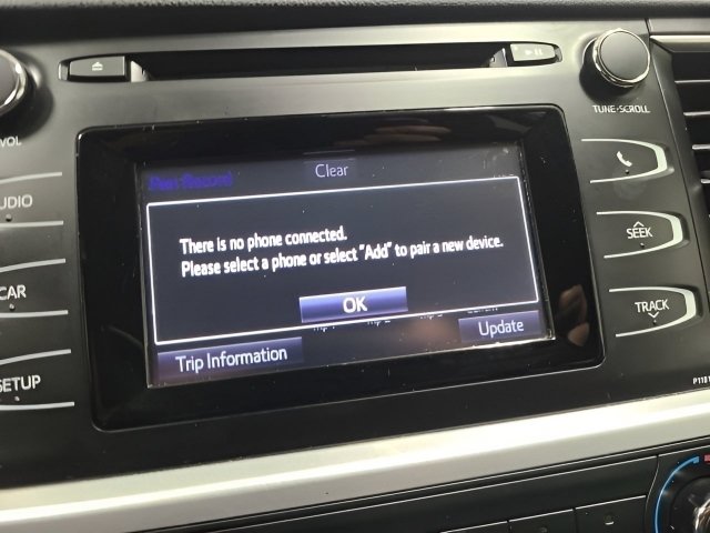 Used 2019 Toyota Highlander LE FWD image 30