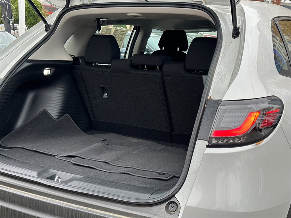 Used 2025 Honda HR-V LX image 8