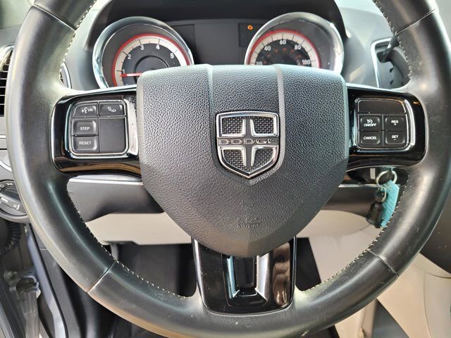Used 2018 Dodge Grand Caravan SXT image 10
