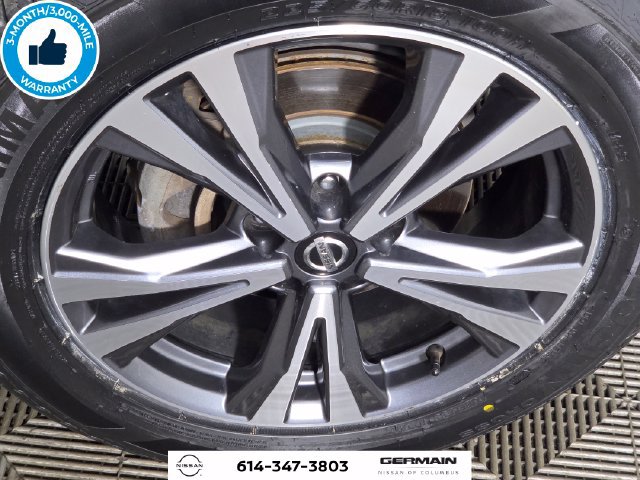 Used 2019 Nissan Rogue SV w/ Sun & Sound Touring Package AWD/4WD image 13