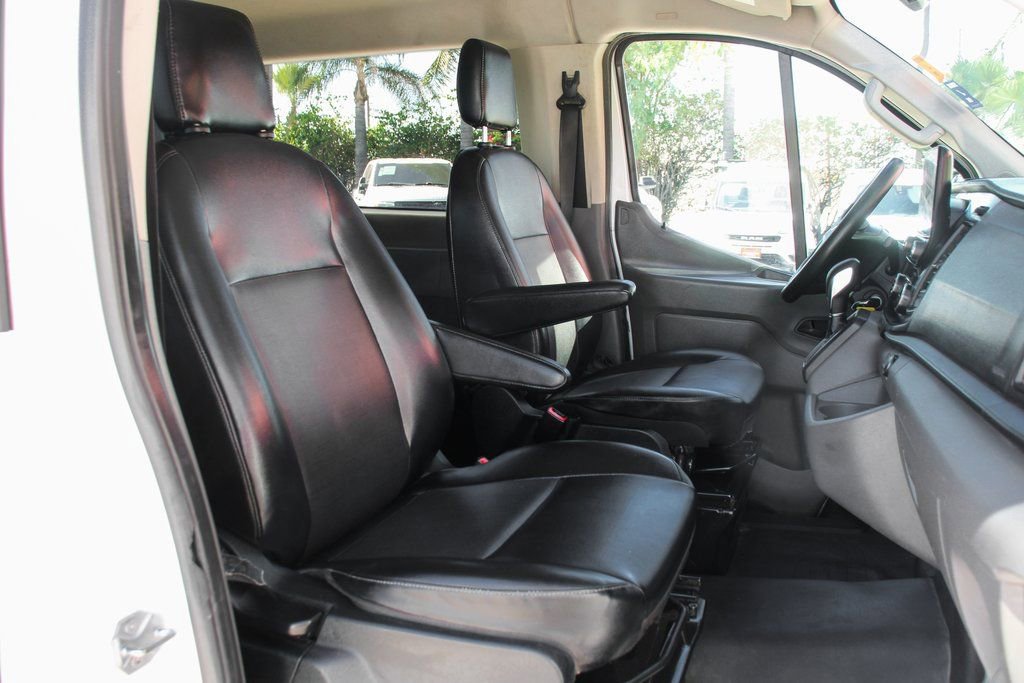 Used 2020 Ford Transit 150 XL image 31