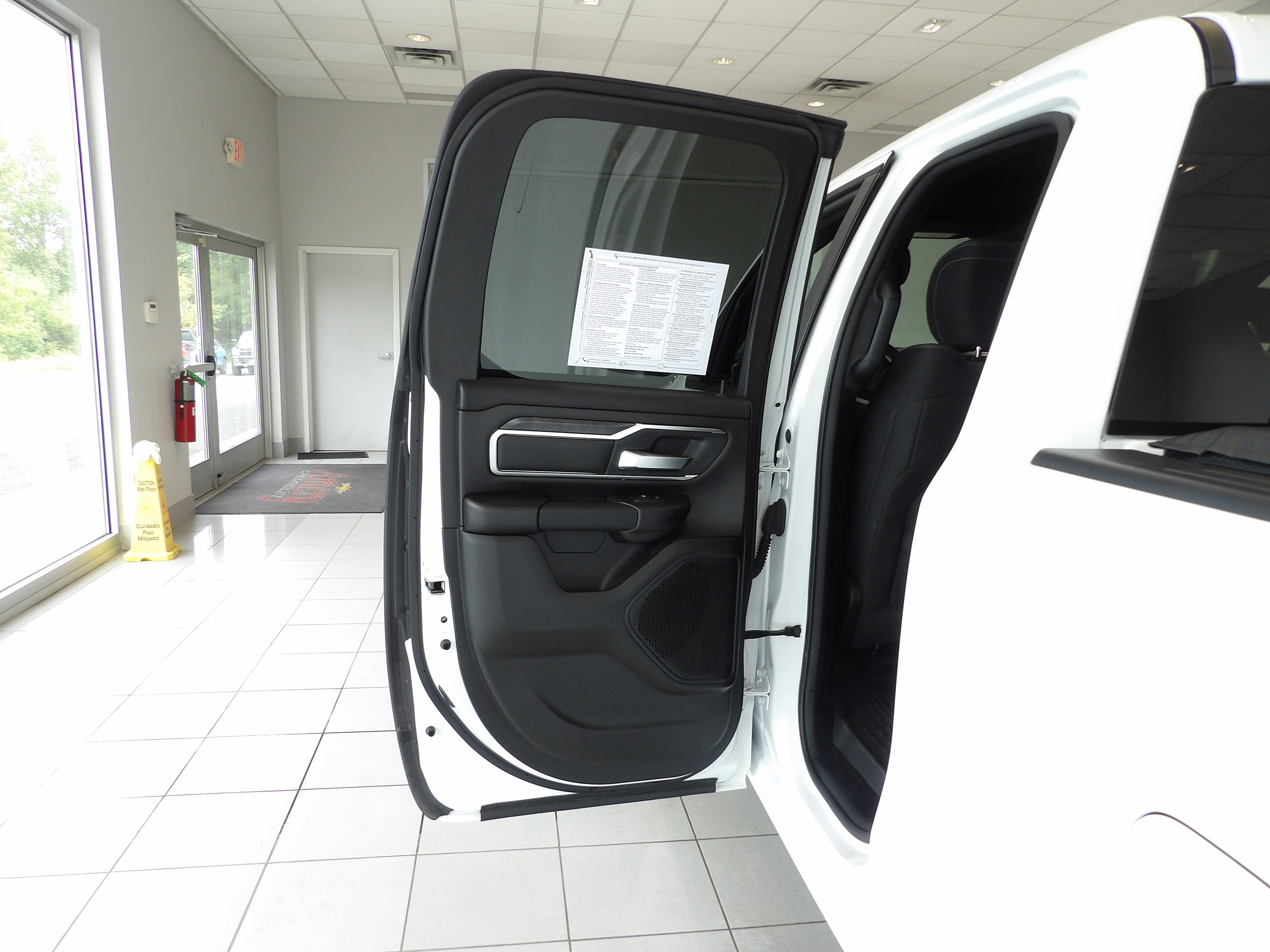 Used 2024 RAM 1500 Big Horn AWD/4WD image 15