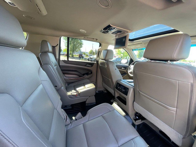 Used 2020 Chevrolet Suburban Premier AWD/4WD image 13