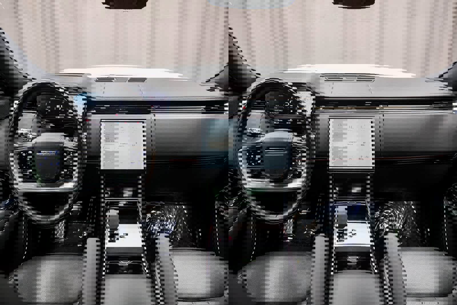 Used 2024 Land Rover Range Rover SE image 13