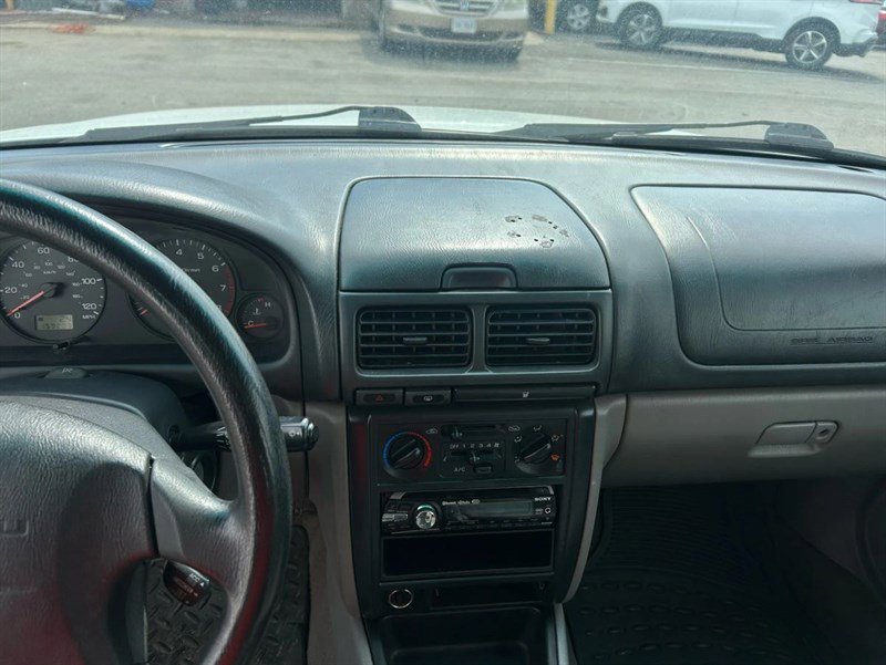 Used 2002 Subaru Forester L AWD/4WD image 8