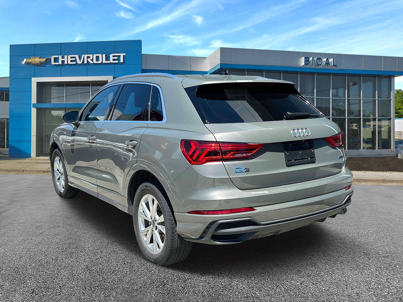Used 2024 Audi Q3 2.0T Premium image 6