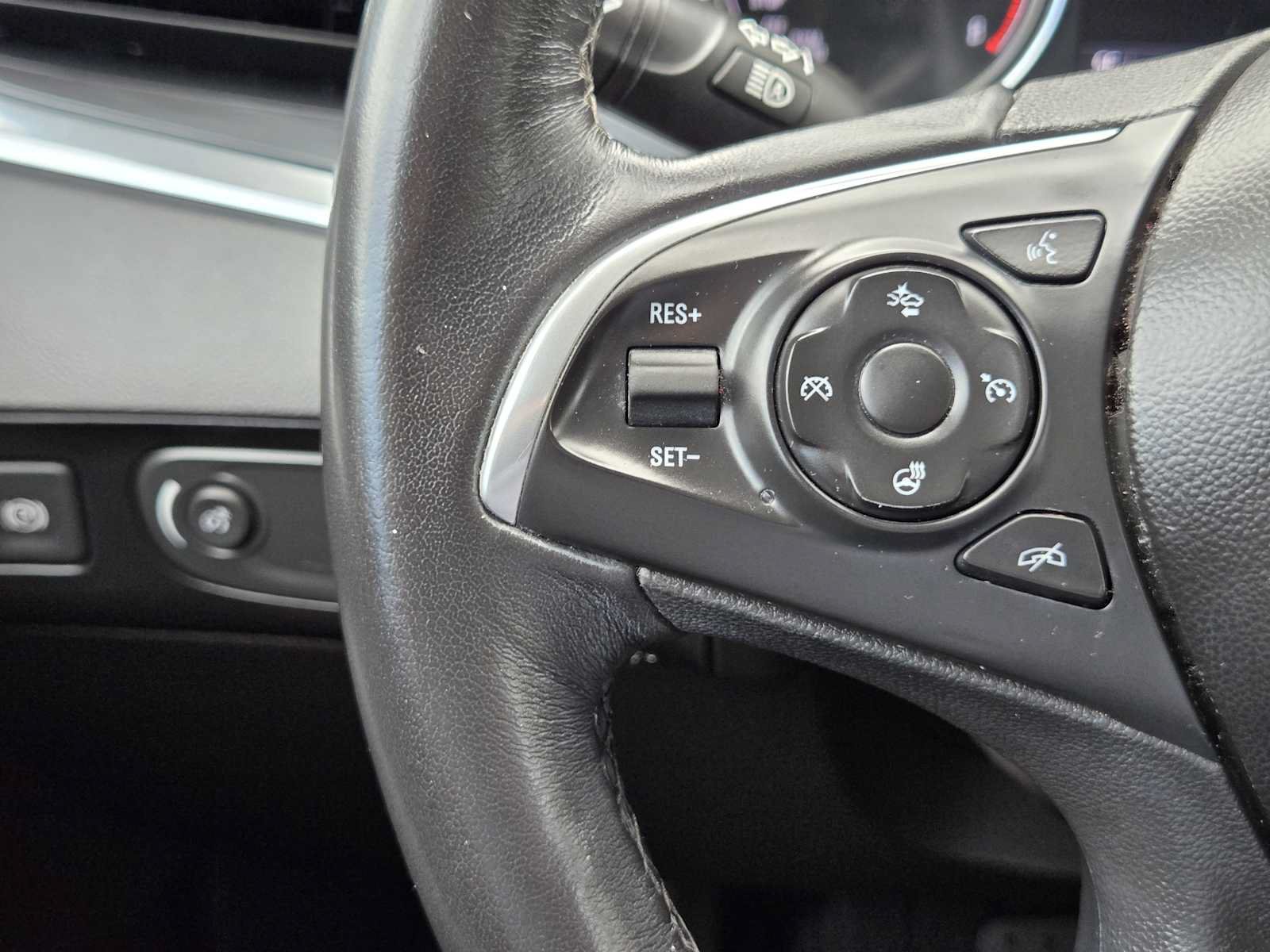 Used 2020 Buick Enclave Premium w/ Sun and Sites Package FWD image 27