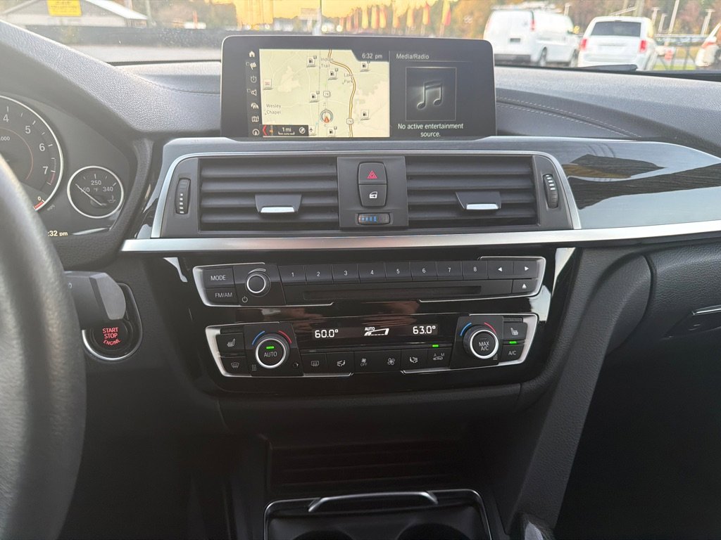 Used 2018 BMW 330i xDrive Sedan image 21