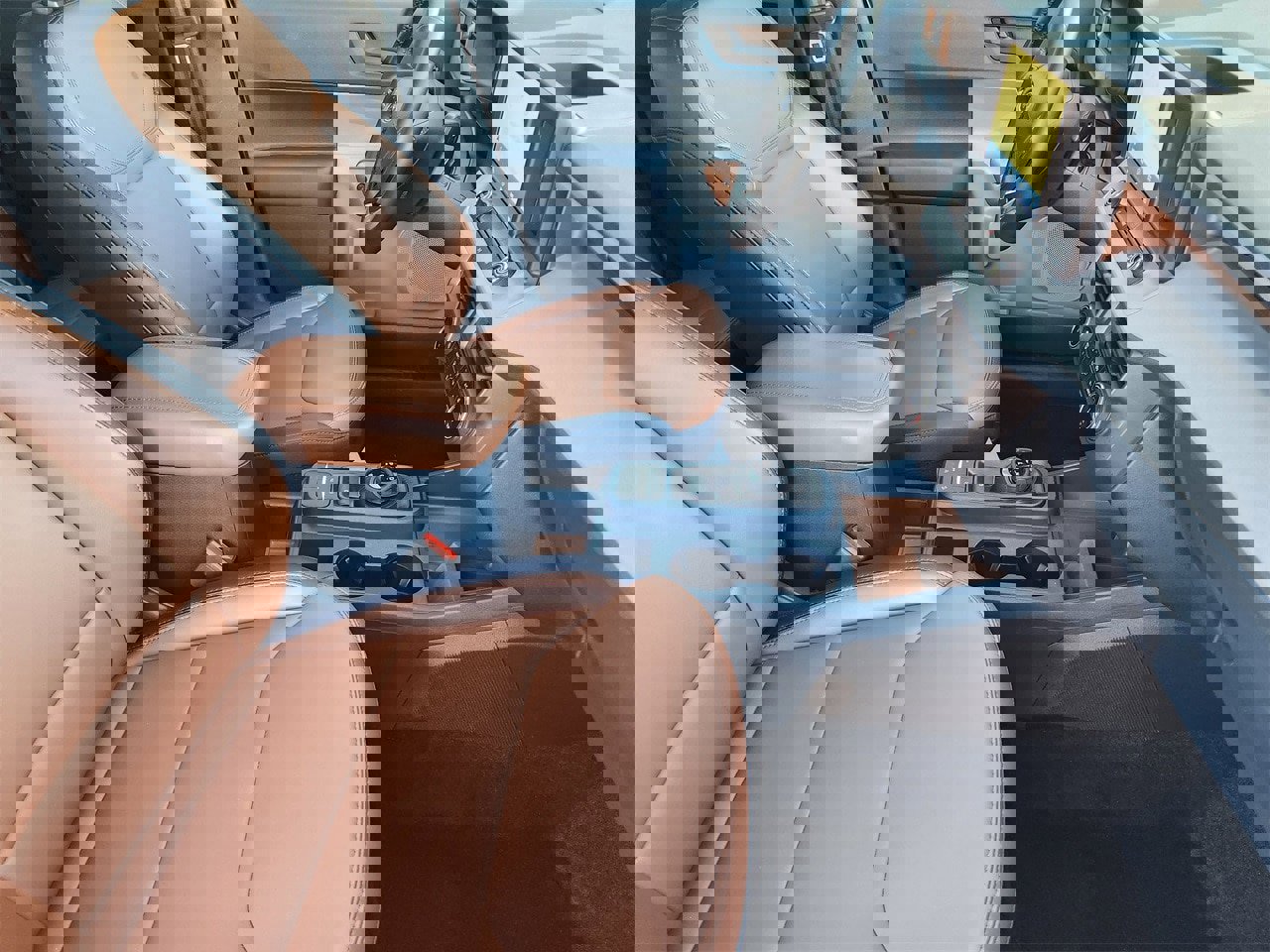 Used 2024 Ford Maverick Lariat w/ FX4 Off-Road Package image 13