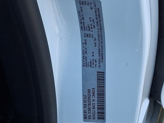 Used 2025 Chrysler Pacifica Select image 29