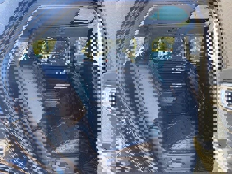 Used 2021 Ford Explorer Limited w/ Equipment Group 301A image 10