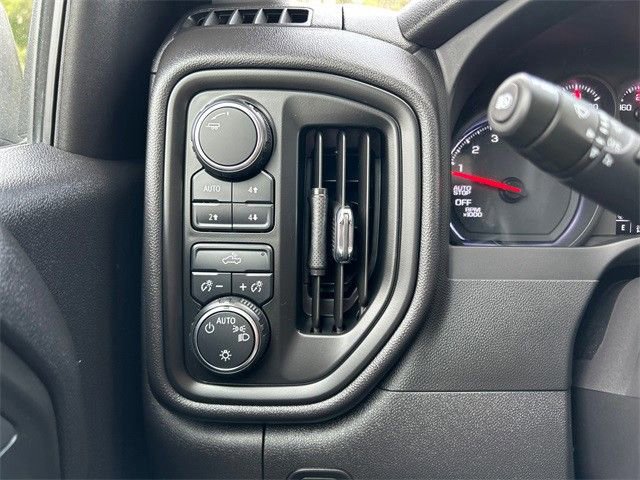 Used 2024 Chevrolet Silverado 1500 Custom Trail Boss w/ LPO, Dark Essentials Package image 21