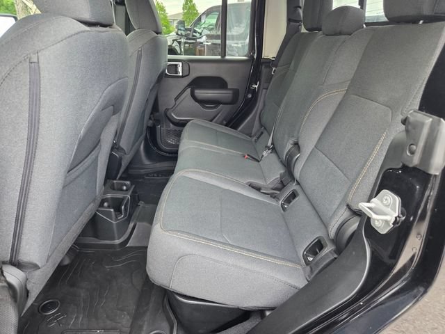 Used 2024 Jeep Gladiator Sport AWD/4WD image 7
