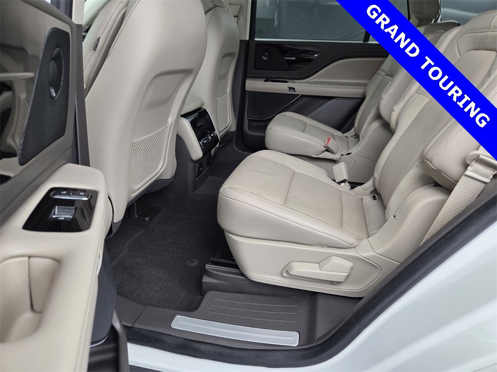 Used 2021 Lincoln Aviator Grand Touring w/ Elements Package Plus image 26