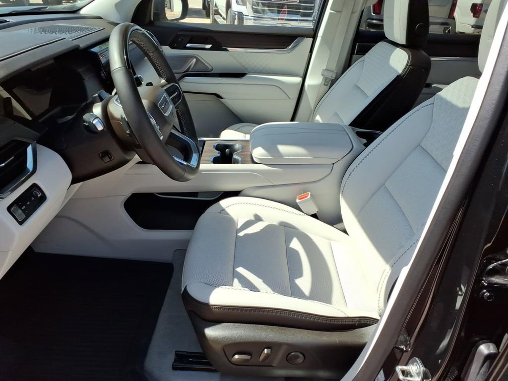 Certified 2025 GMC Acadia Denali w/ Super Cruise Package image 16