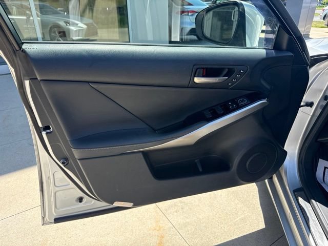 Used 2018 Lexus IS 300 AWD w/ Comfort Package image 13