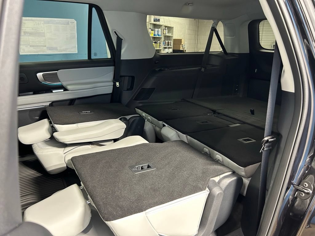 New 2026 Ford Expedition Max Platinum w/ Platinum Ultimate Package AWD/4WD image 71