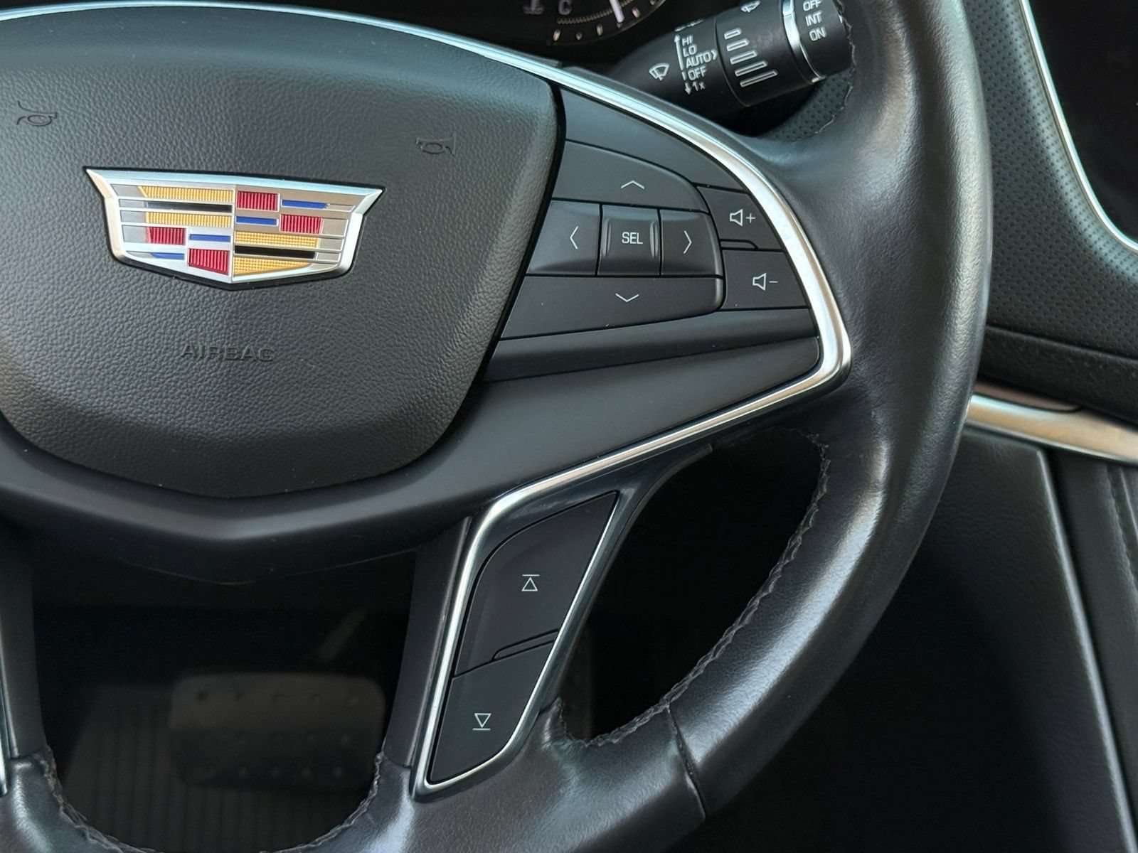 Used 2019 Cadillac XT5 Premium Luxury FWD image 16