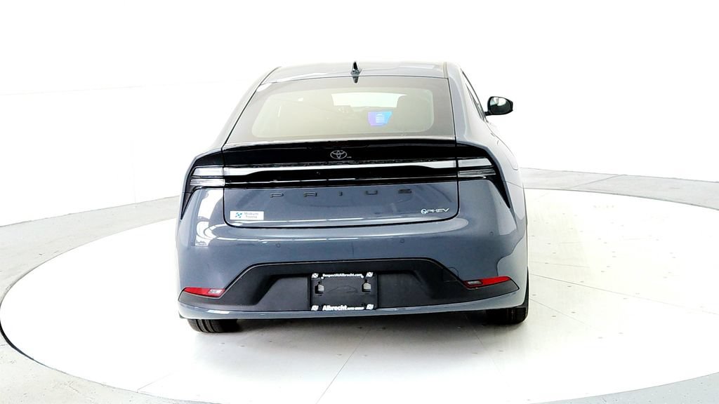 New 2026 Toyota Prius Plug-In Hybrid FWD image 5