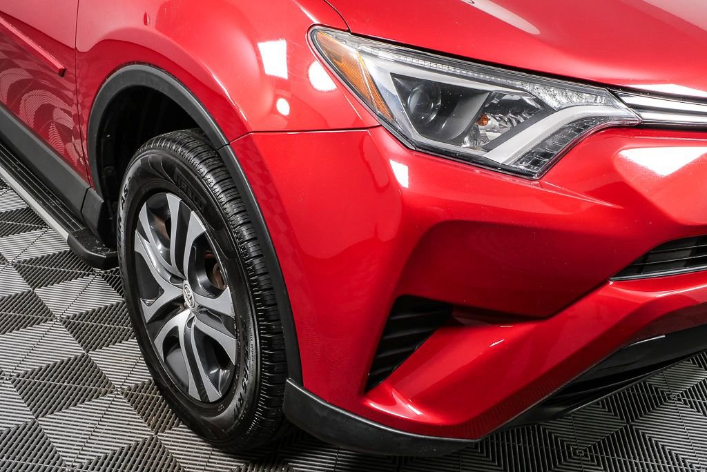 Used 2016 Toyota RAV4 LE w/ Cargo Management Package image 32