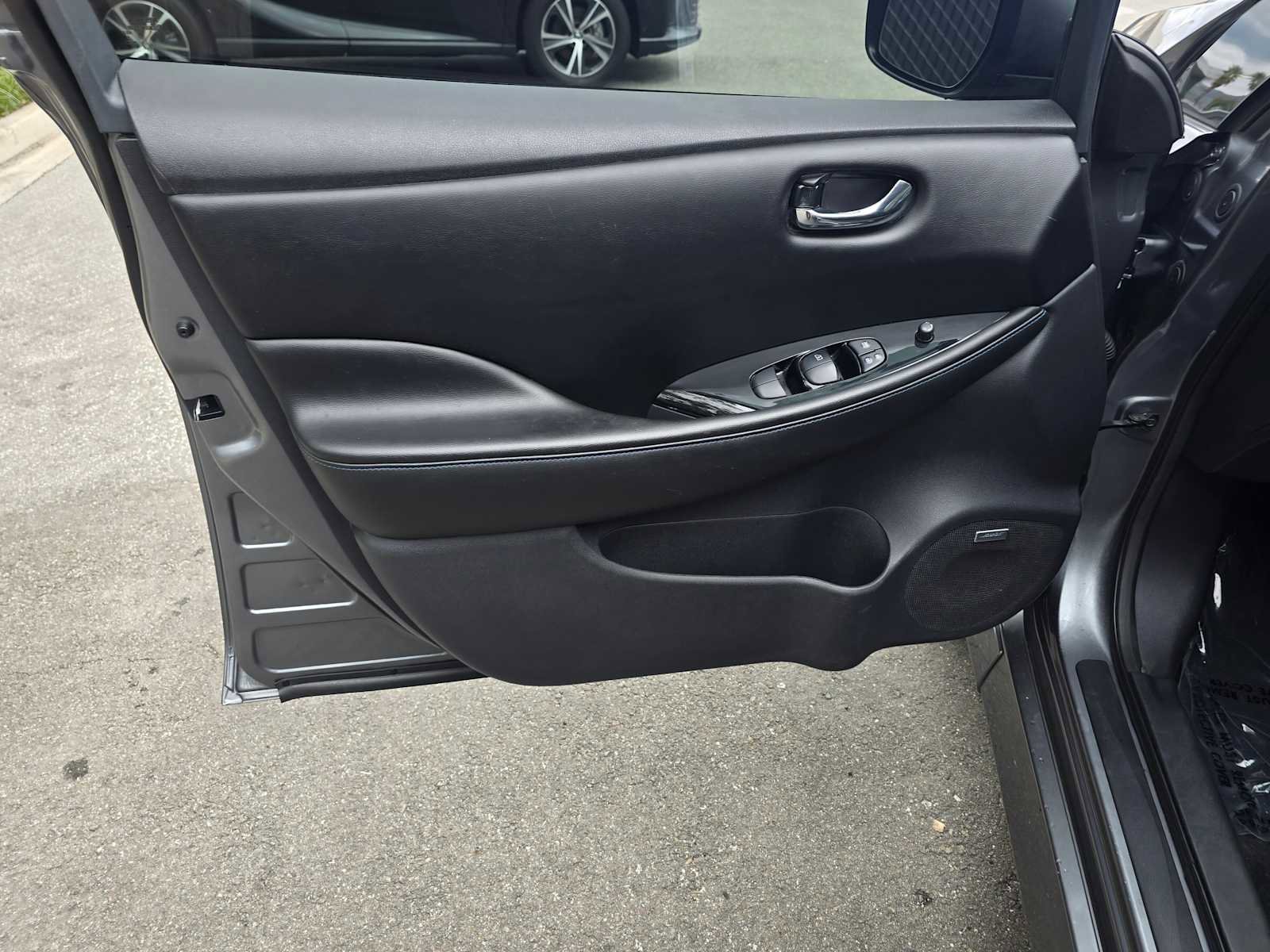 Used 2019 Nissan Leaf SL Plus w/ Protection Package FWD image 21