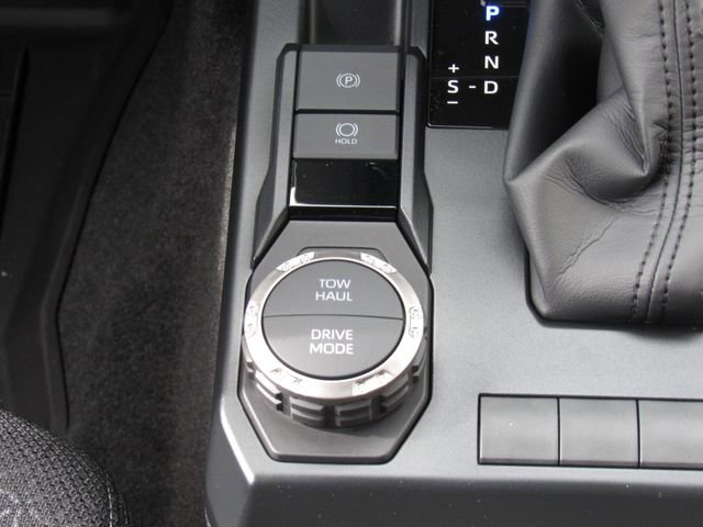 Used 2025 Toyota 4Runner SR5 image 29