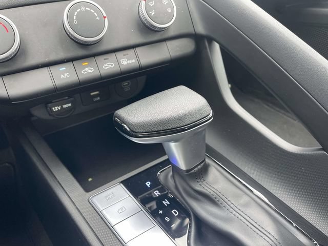 Certified 2024 Hyundai Elantra SE FWD image 31