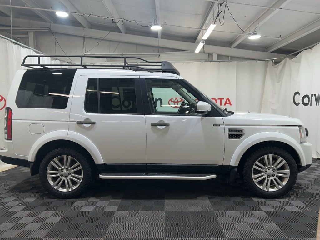 Used 2016 Land Rover LR4 HSE image 10