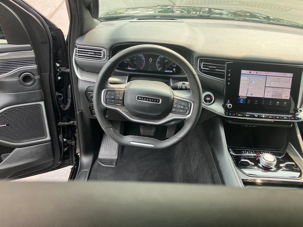 Used 2024 Jeep Wagoneer Series III AWD/4WD image 21