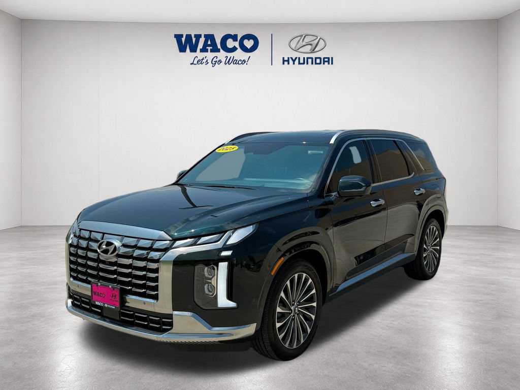 Used 2025 Hyundai Palisade Calligraphy FWD image 3