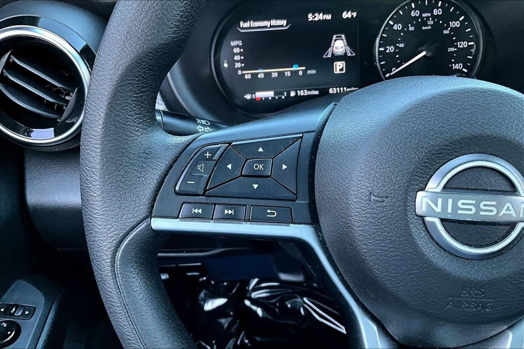 Used 2022 Nissan Kicks SV FWD image 11