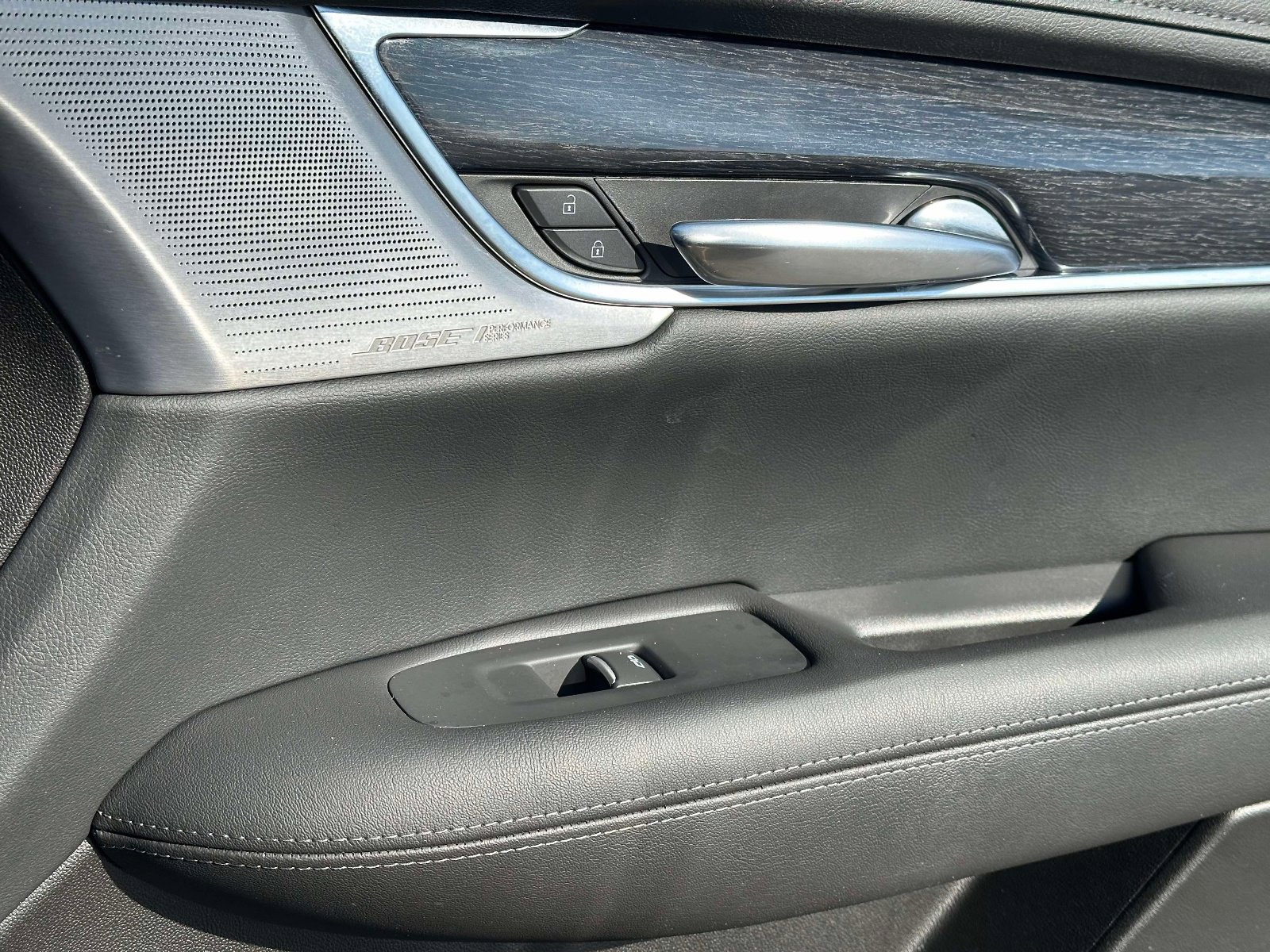 Certified 2022 Cadillac XT5 Premium Luxury image 27