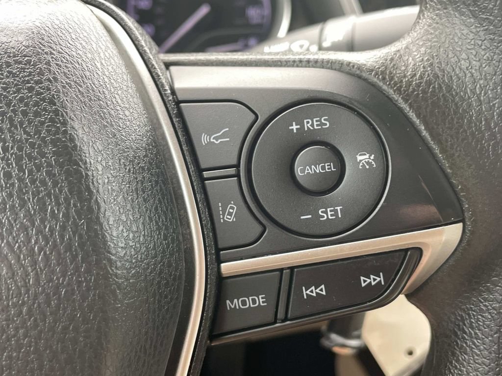 Used 2023 Toyota Camry LE FWD image 28