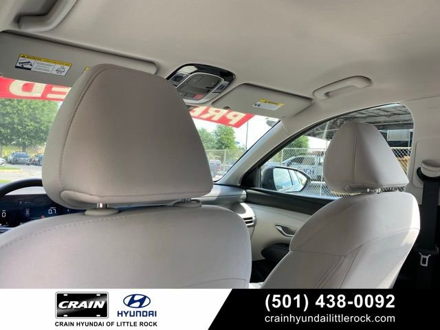 Used 2025 Hyundai Tucson SE image 31