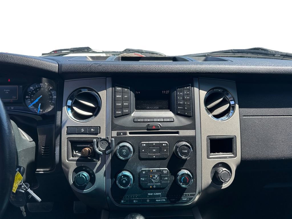 Used 2015 Ford Expedition XLT AWD/4WD image 18