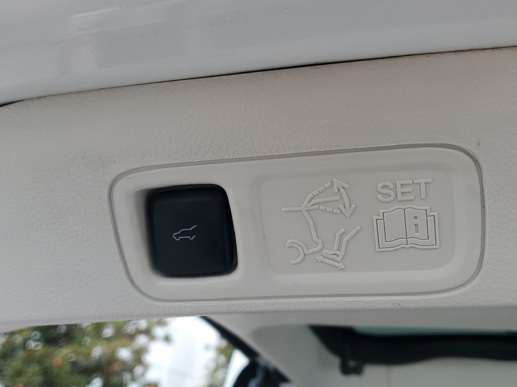 Used 2021 Lincoln Navigator L Black Label AWD/4WD image 10