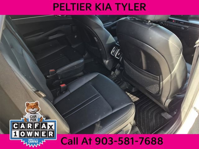 Certified 2025 Kia Sorento EX w/ Panoramic Sunroof Package image 18