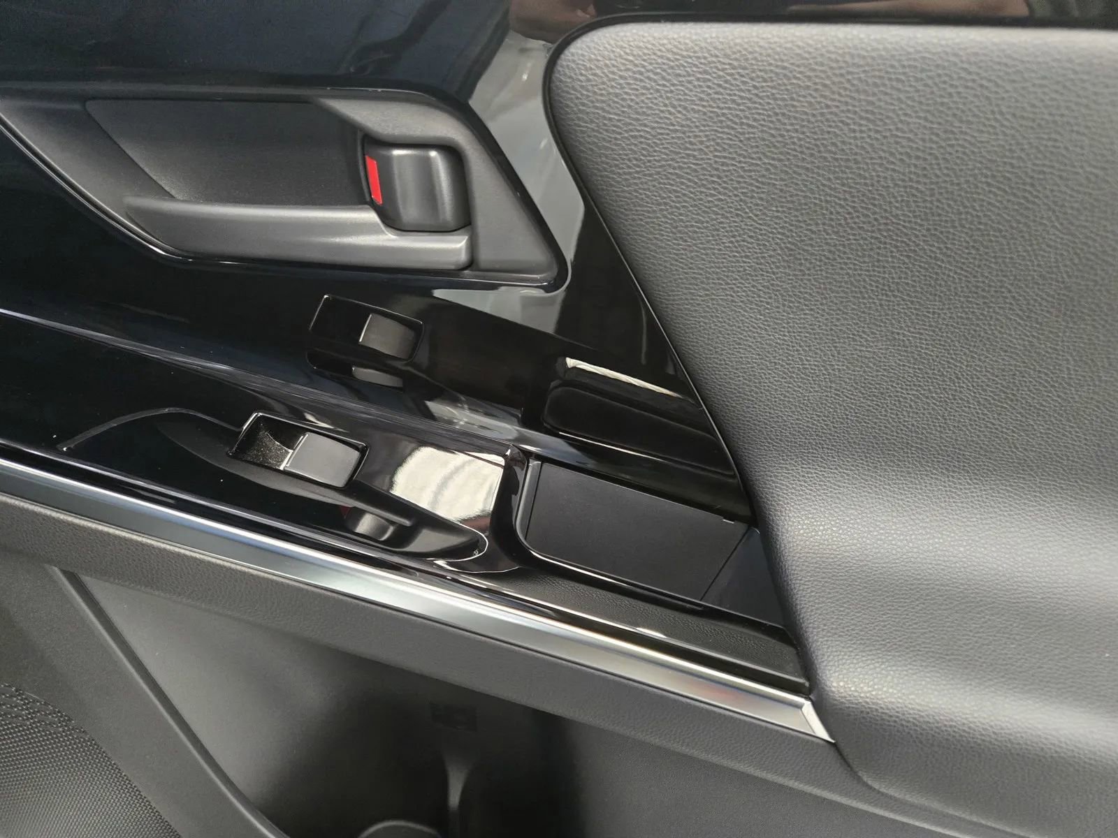 Used 2023 Toyota bZ4X Limited w/ Weather Package FWD image 8