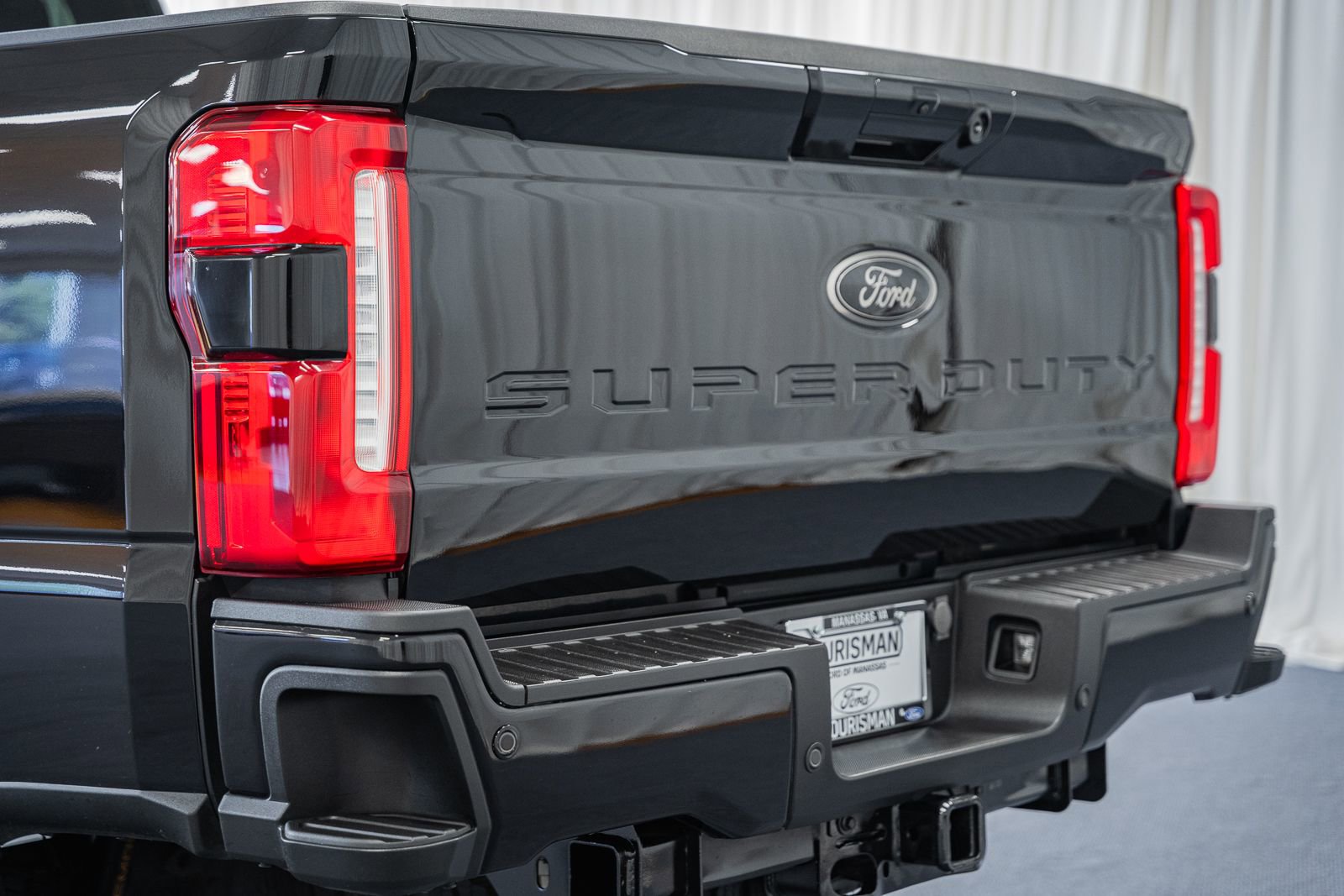 Used 2023 Ford F250 Lariat w/ Lariat Ultimate Package AWD/4WD image 6