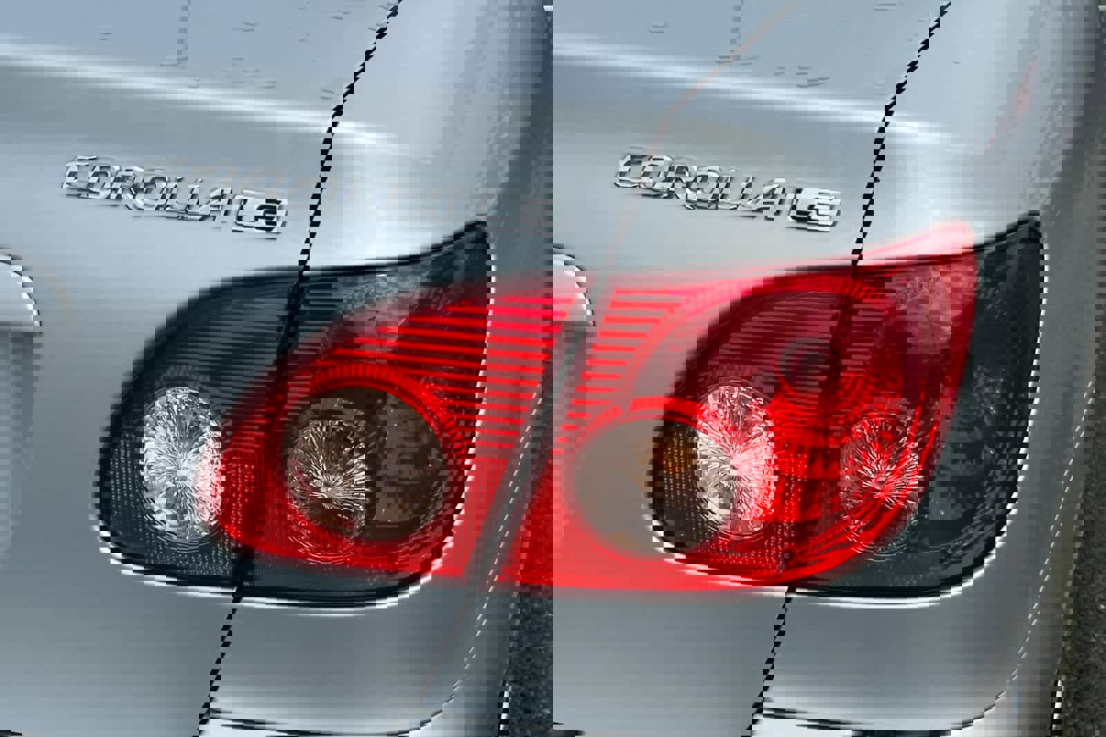 Used 2005 Toyota Corolla LE image 17