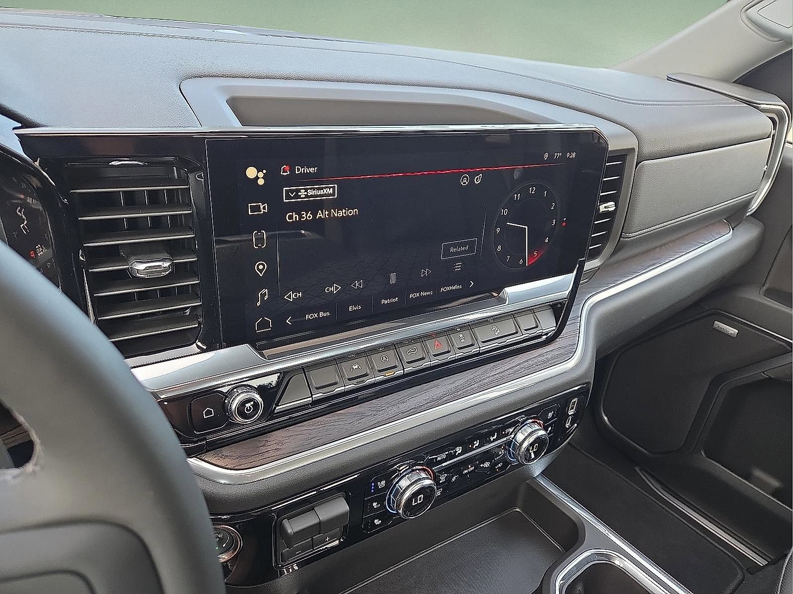 Used 2026 GMC Sierra 1500 SLT w/ SLT Premium Package image 16