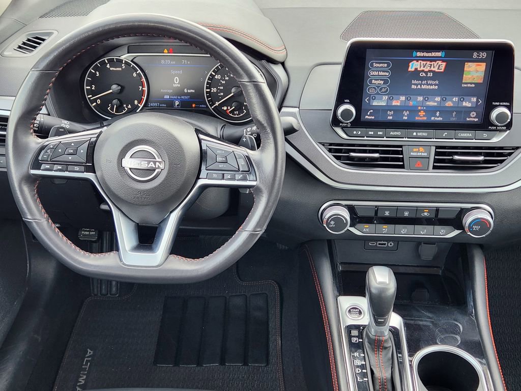Used 2025 Nissan Altima 2.5 SR image 26