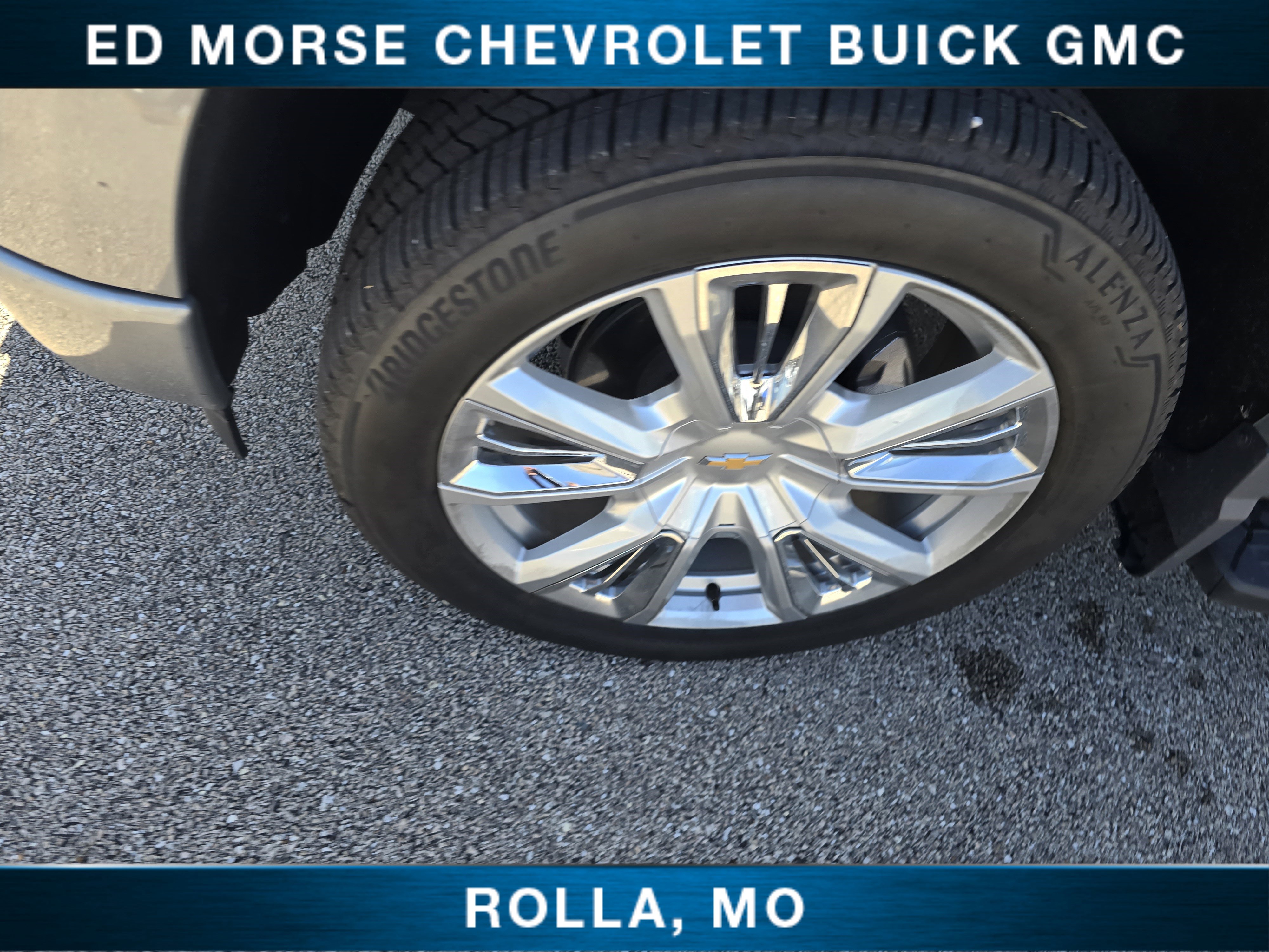 Certified 2026 Chevrolet Silverado 1500 High Country w/ Technology Package AWD/4WD image 9