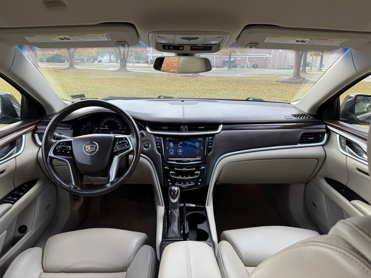 Used 2014 Cadillac XTS Luxury AWD/4WD image 18