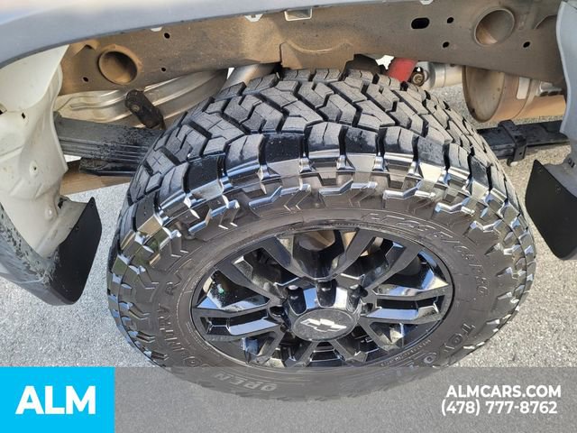 Used 2025 Chevrolet Silverado 2500 Custom w/ Custom Convenience Package image 17