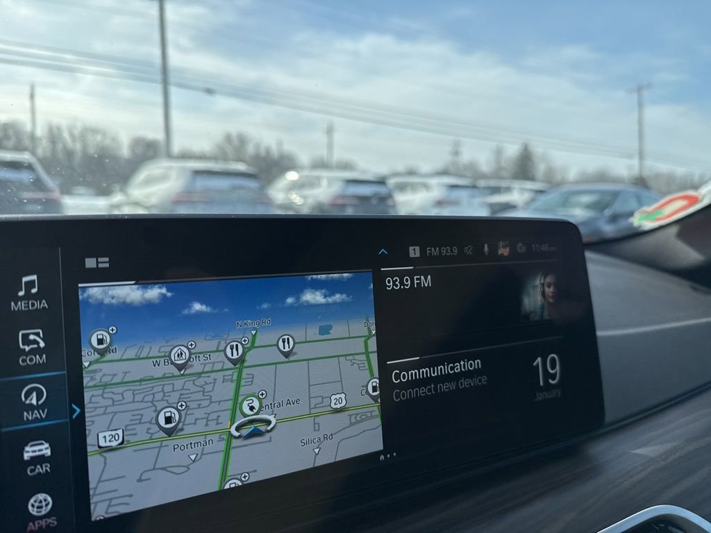 Used 2023 BMW 530e xDrive w/ Premium Package image 15